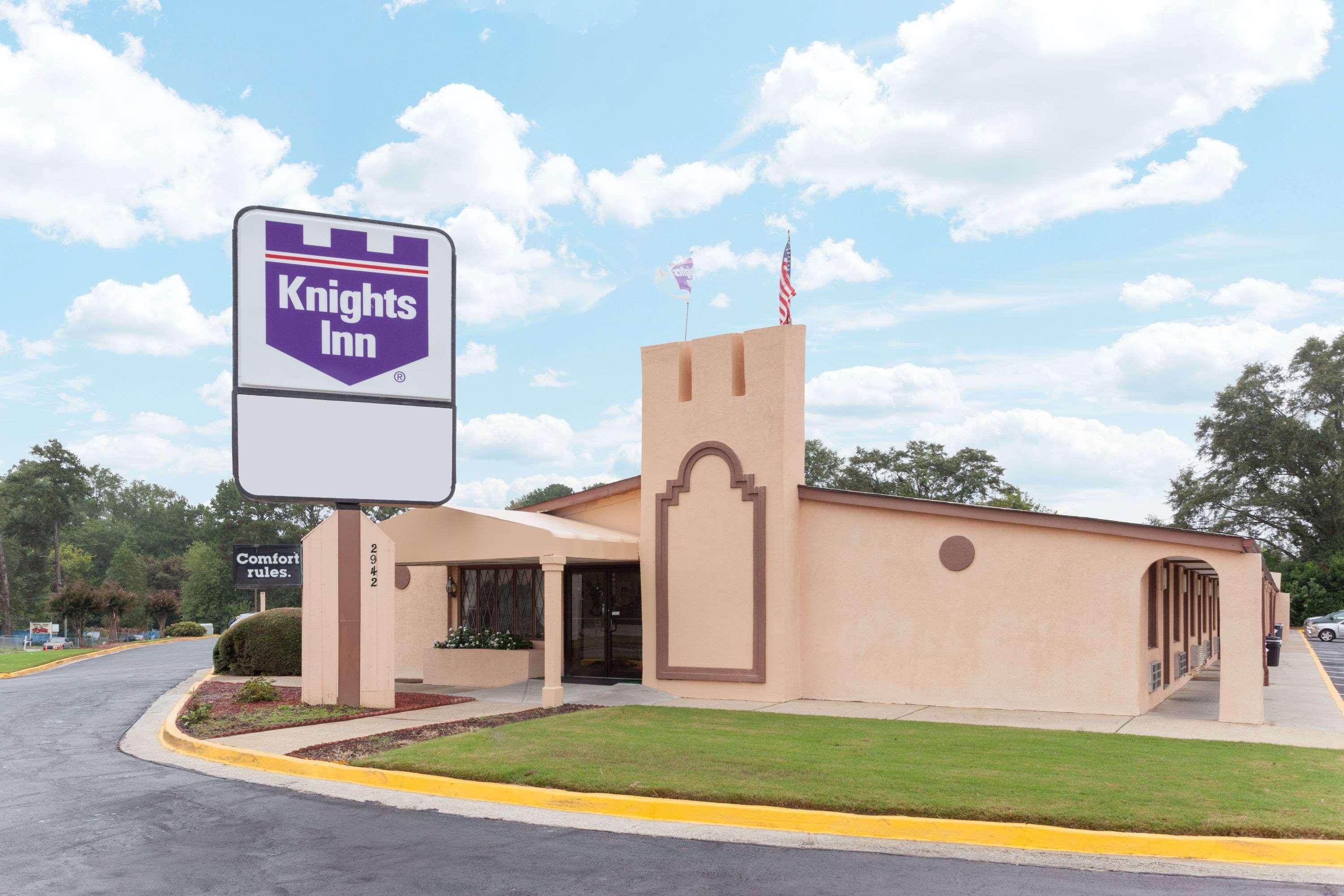 Knights Inn - Такер Екстер'єр фото